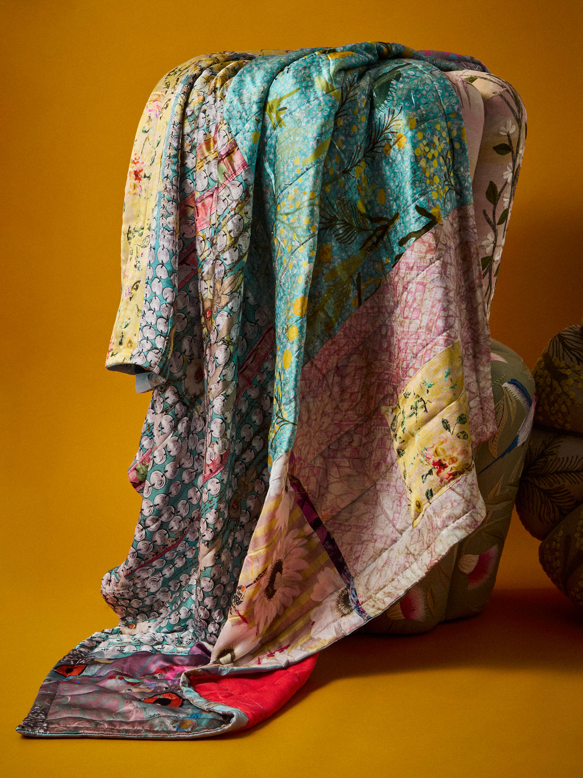 Bokja - The Cocoon Silk and Velvet Quilt (78.5in/2m) - Multiple - ABASK