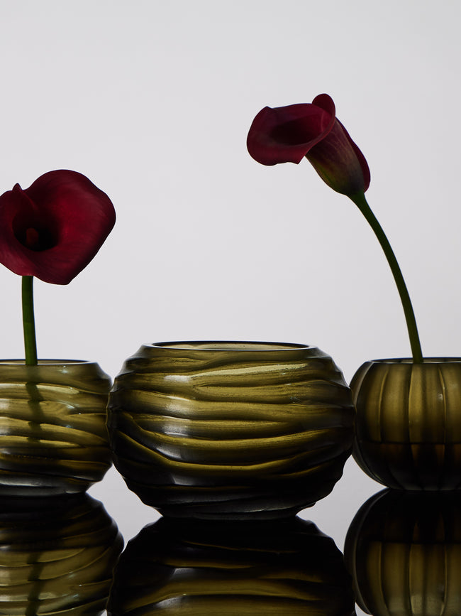Micheluzzi Glass - Bocia Laguna Onde Hand-Blown Murano Glass Vase (6in/15cm) - Green - ABASK