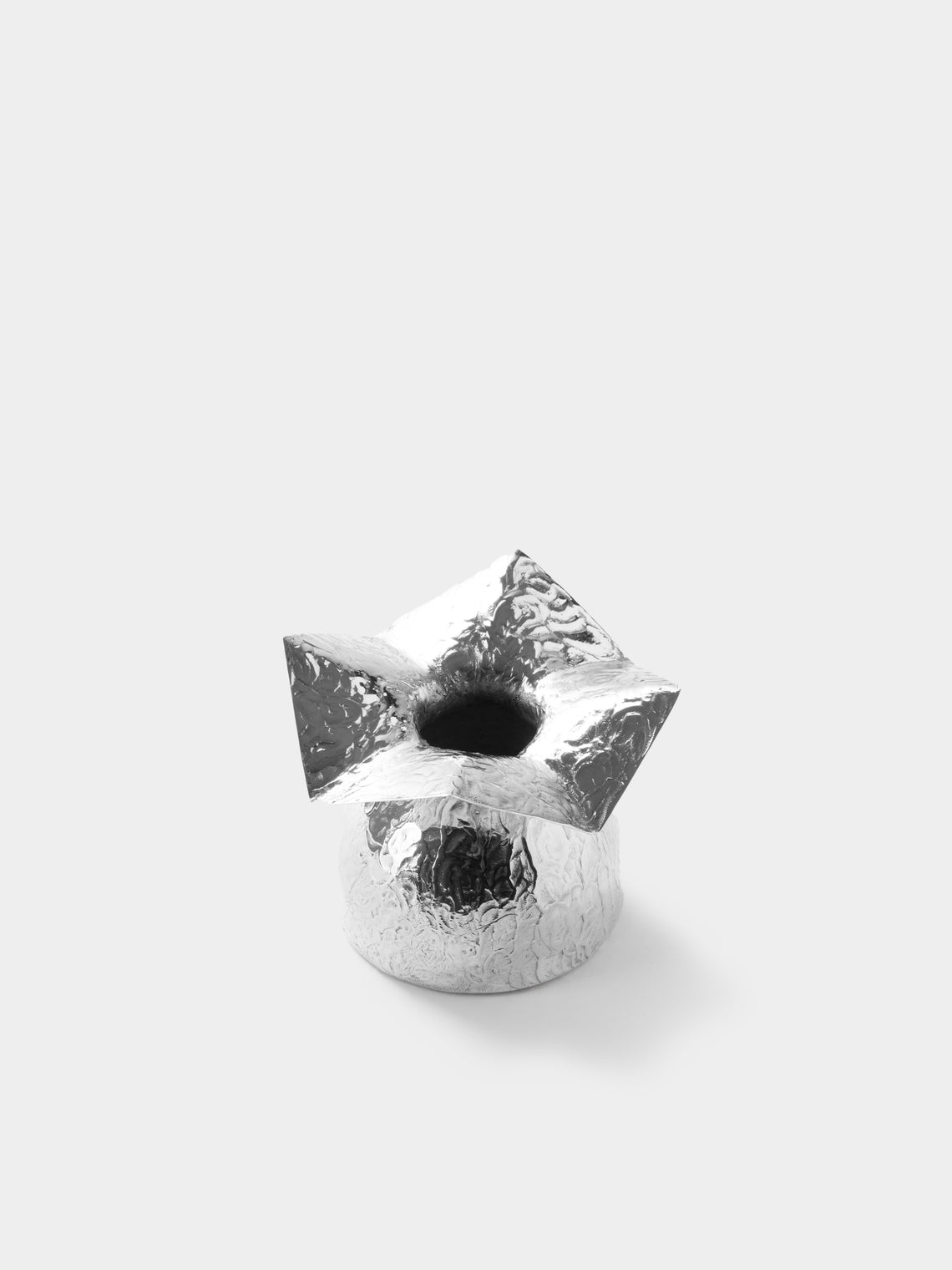 San Lorenzo - 1993 Afra and Tobia Scarpa Cartoccio Sterling Silver Vase (4.5in/11cm) - Silver - ABASK