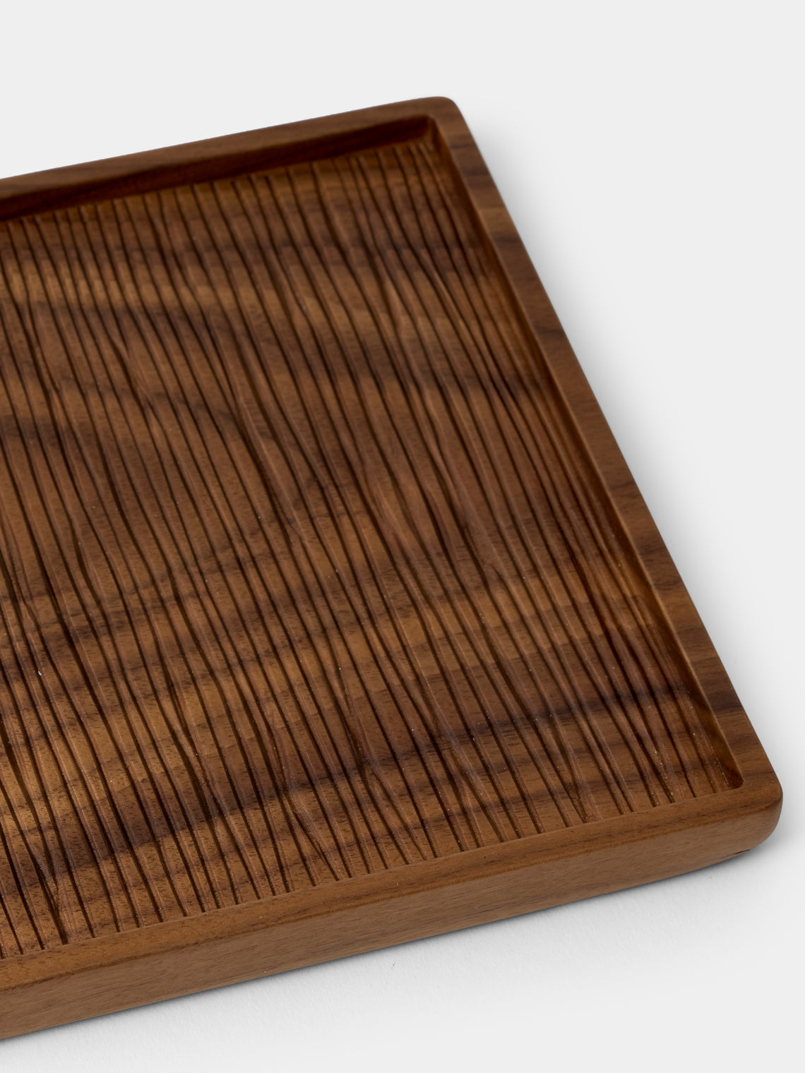 Droulers - Bosco Fronda Hand-Carved Walnut Tray (11in/28cm) - Brown - ABASK