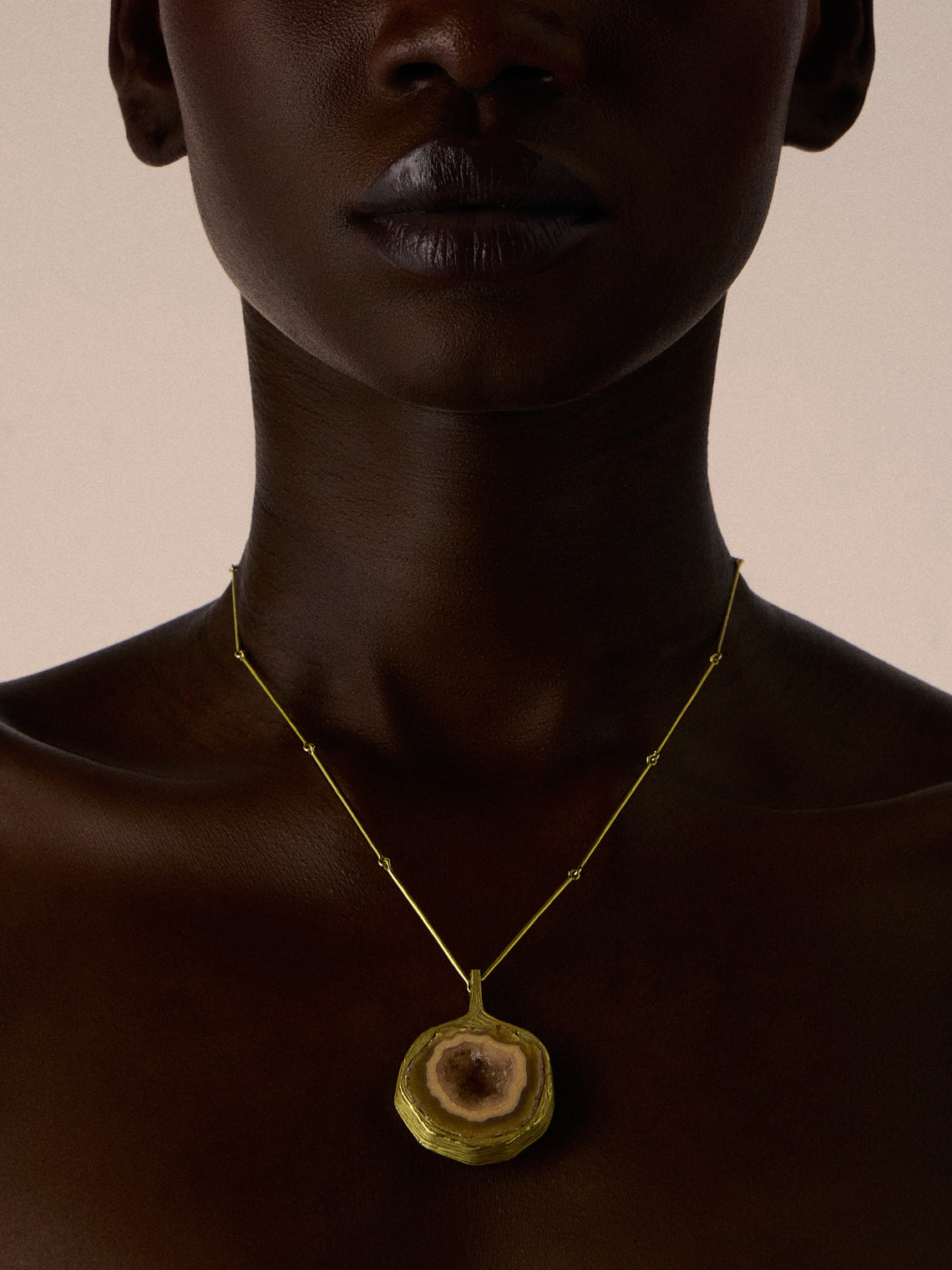 Mahnaz Collection - Vintage Bent Gabrielsen 18-Karat Gold and Agate Pendant Necklace - Gold - ABASK