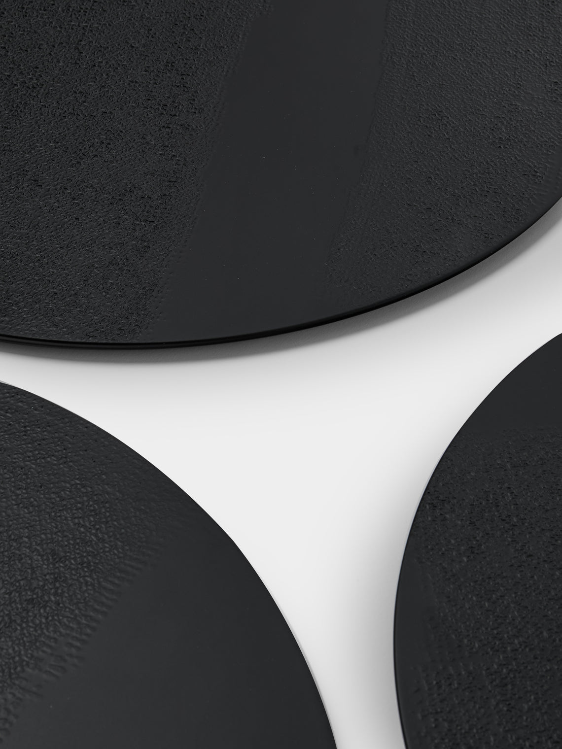 MAAR Design - | Set of 4 | Carbone Hand-Painted Lacquered Placemats - Black - ABASK