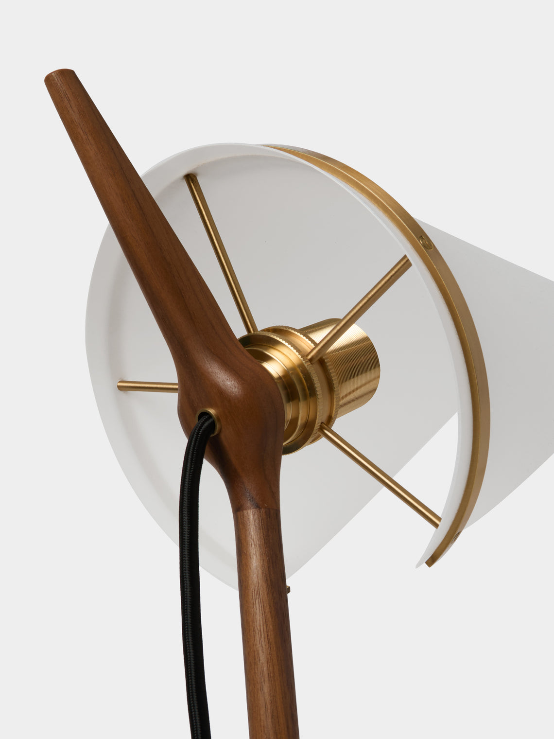 Joe Armitage - Classic Walnut Desk Lamp - Brown - ABASK