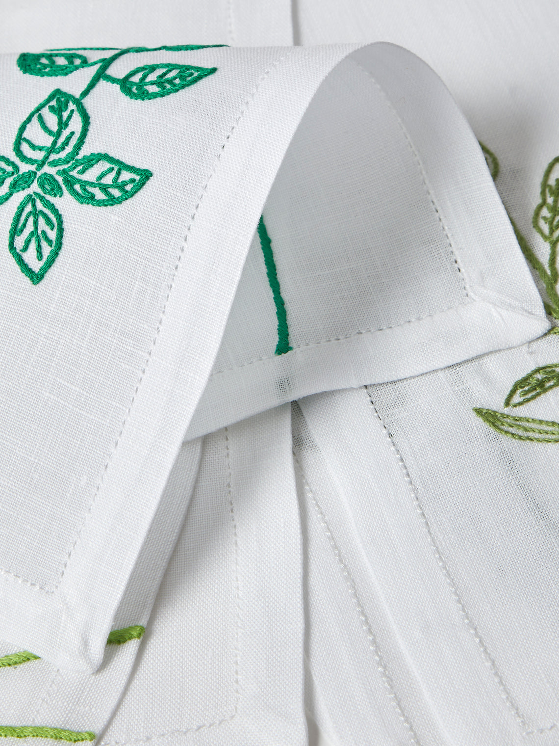 Taf Firenze - | Set of 6 | Fauna Hand-Embroidered Linen Cocktail Napkins - White - ABASK