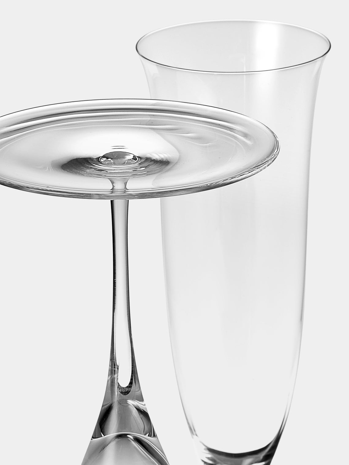 Lobmeyr - | Set of 2| Patrician Crystal Champagne Flutes - Clear - ABASK