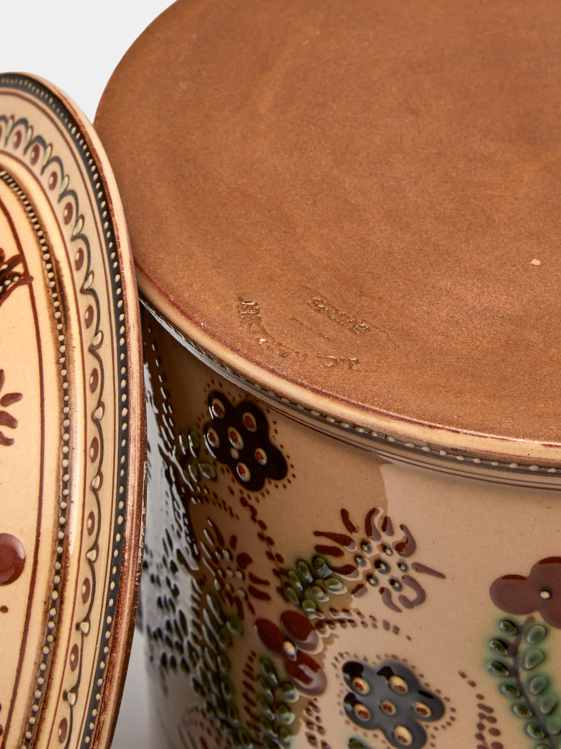Poterie d’Évires - Flowers and People Hand-Painted Ceramic Extra Large Pot - Cream - ABASK
