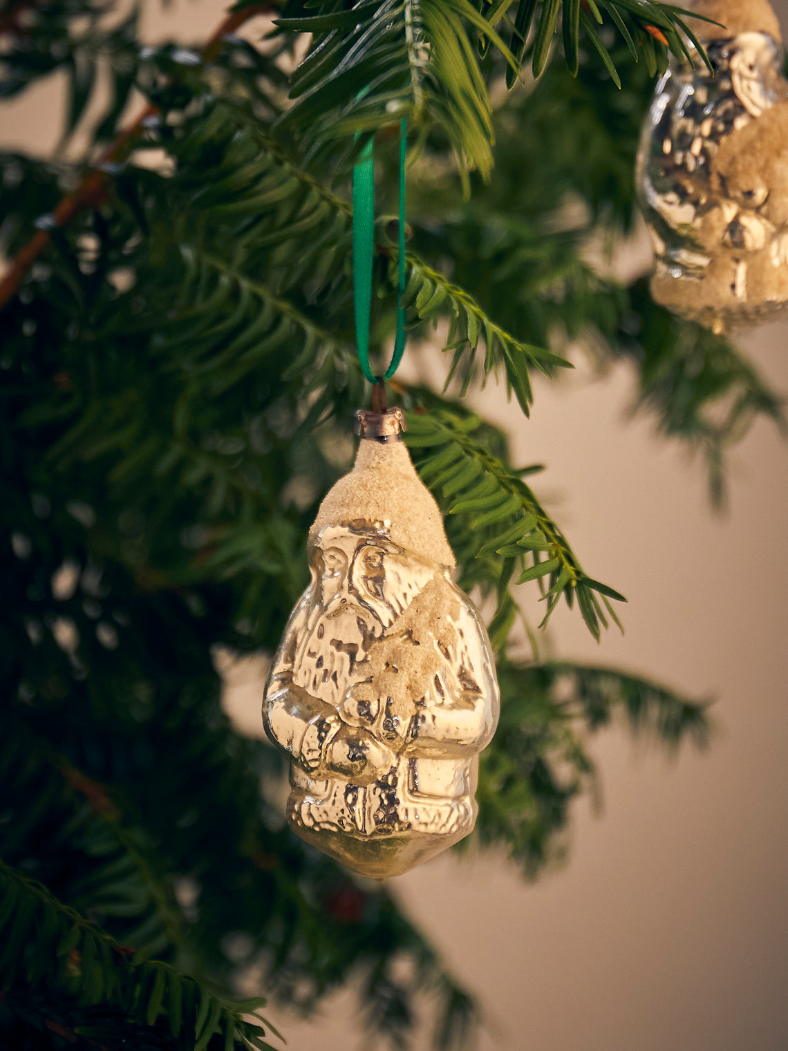 Antique and Vintage - Early-20th-Century Father Christmas Glass Baubles (Set of 6) - Silver - ABASK