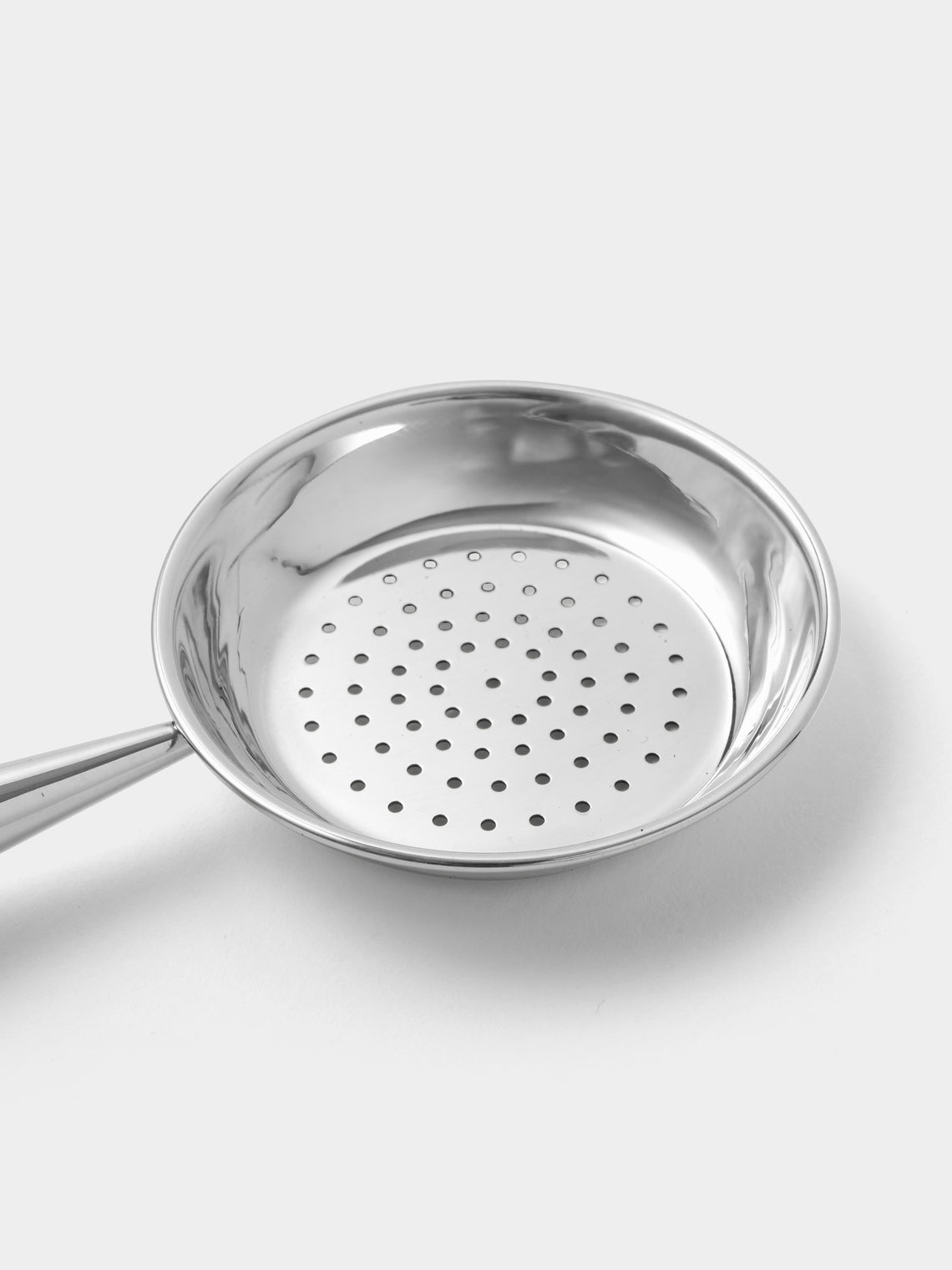 Tavares 1922 - Silver and Shell Tea Strainer - Silver - ABASK