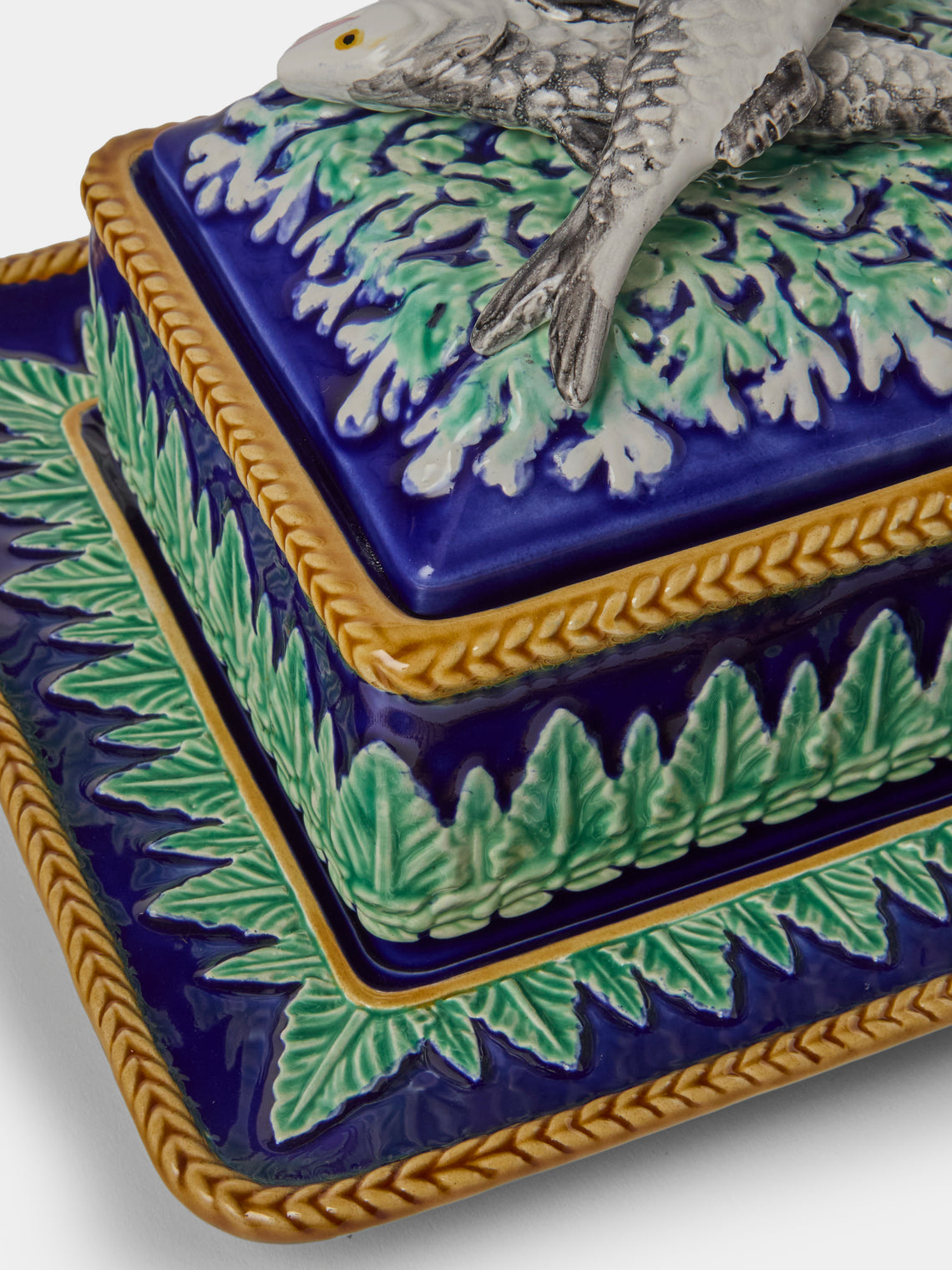 Verdolini - Fish Hand-Painted Majolica Ceramic Box with Stand - Navy - ABASK