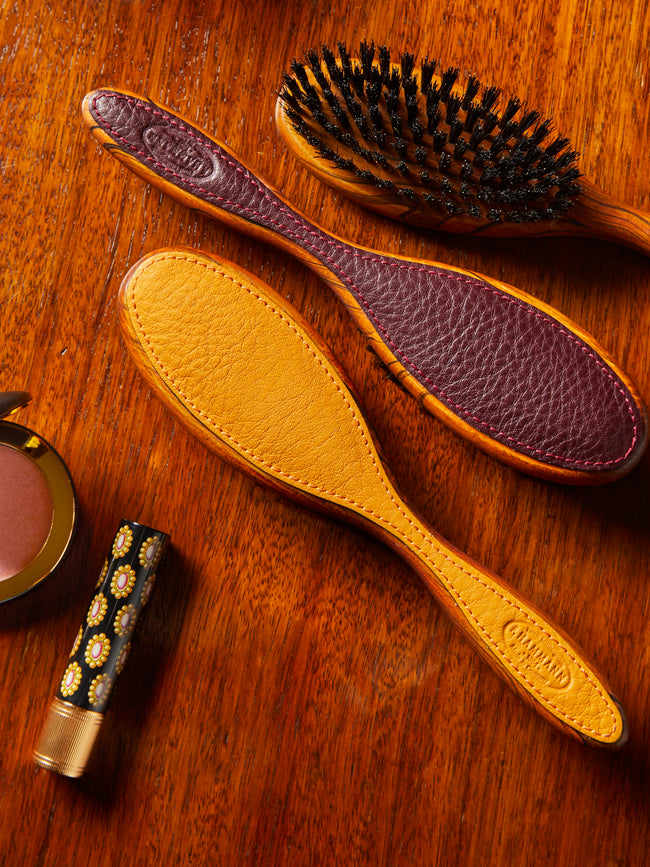 F. Hammann - Leather Cabinet-Style Hairbrush -  - ABASK