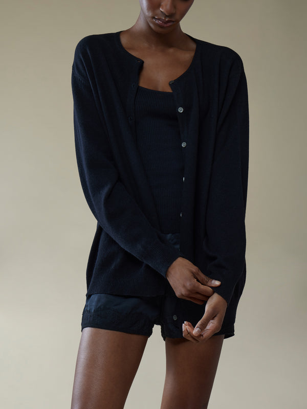 Ryan Roche - Cashmere Lightweight Oversized Cardigan | Size: S - Black - ABASK