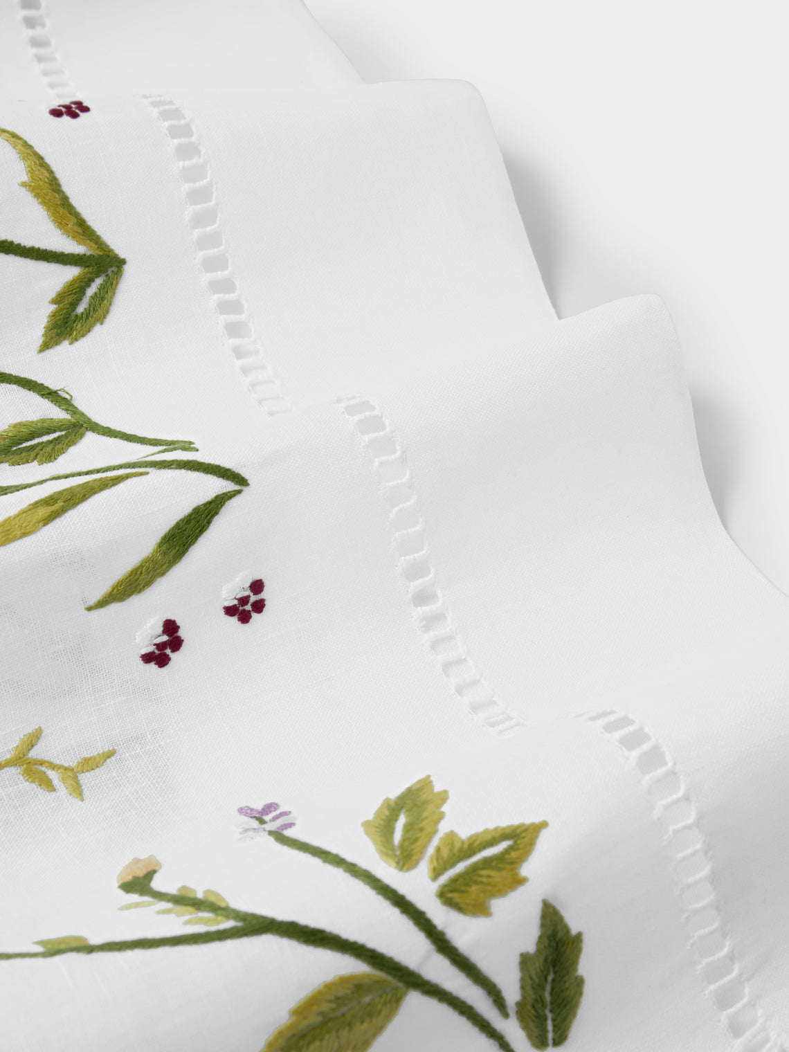 ERI Textiles - Flower Meadow Hand-Embroidered Rectangular Tablecloth (118in/3m) - Multiple - ABASK