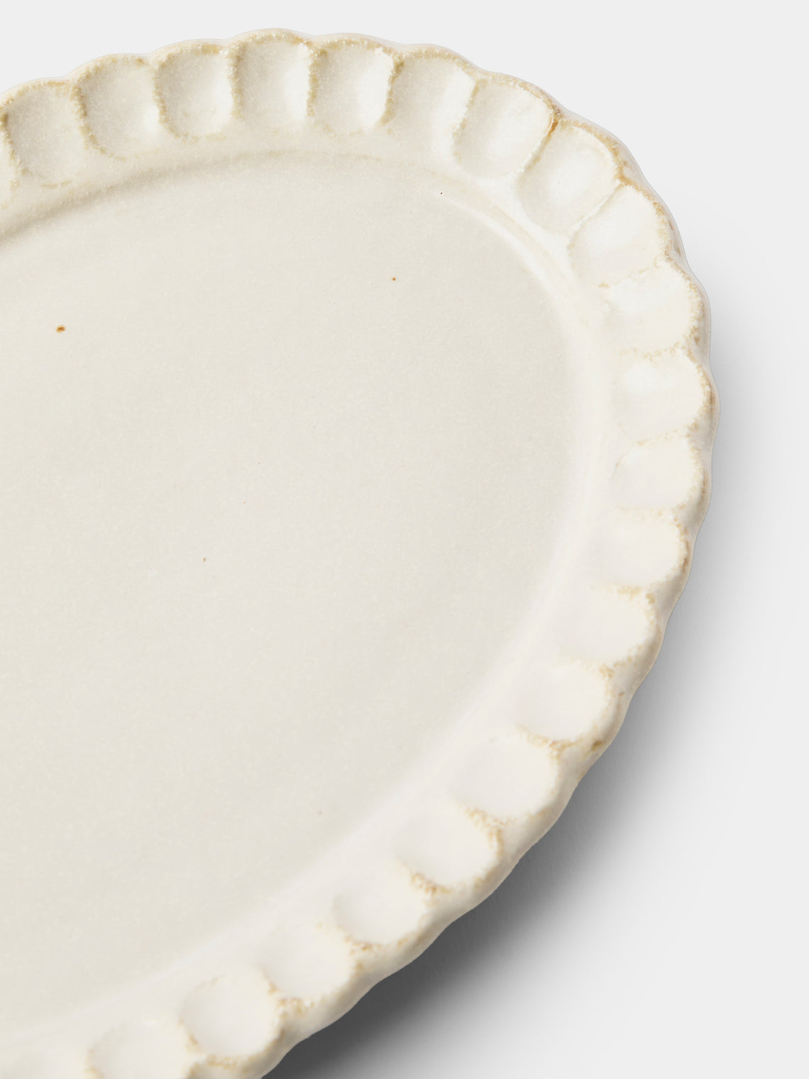 Kaneko Kohyo - Coco Ceramic Large Oval Dinner Plates – 10in/26cm (Set of 4) - White - ABASK