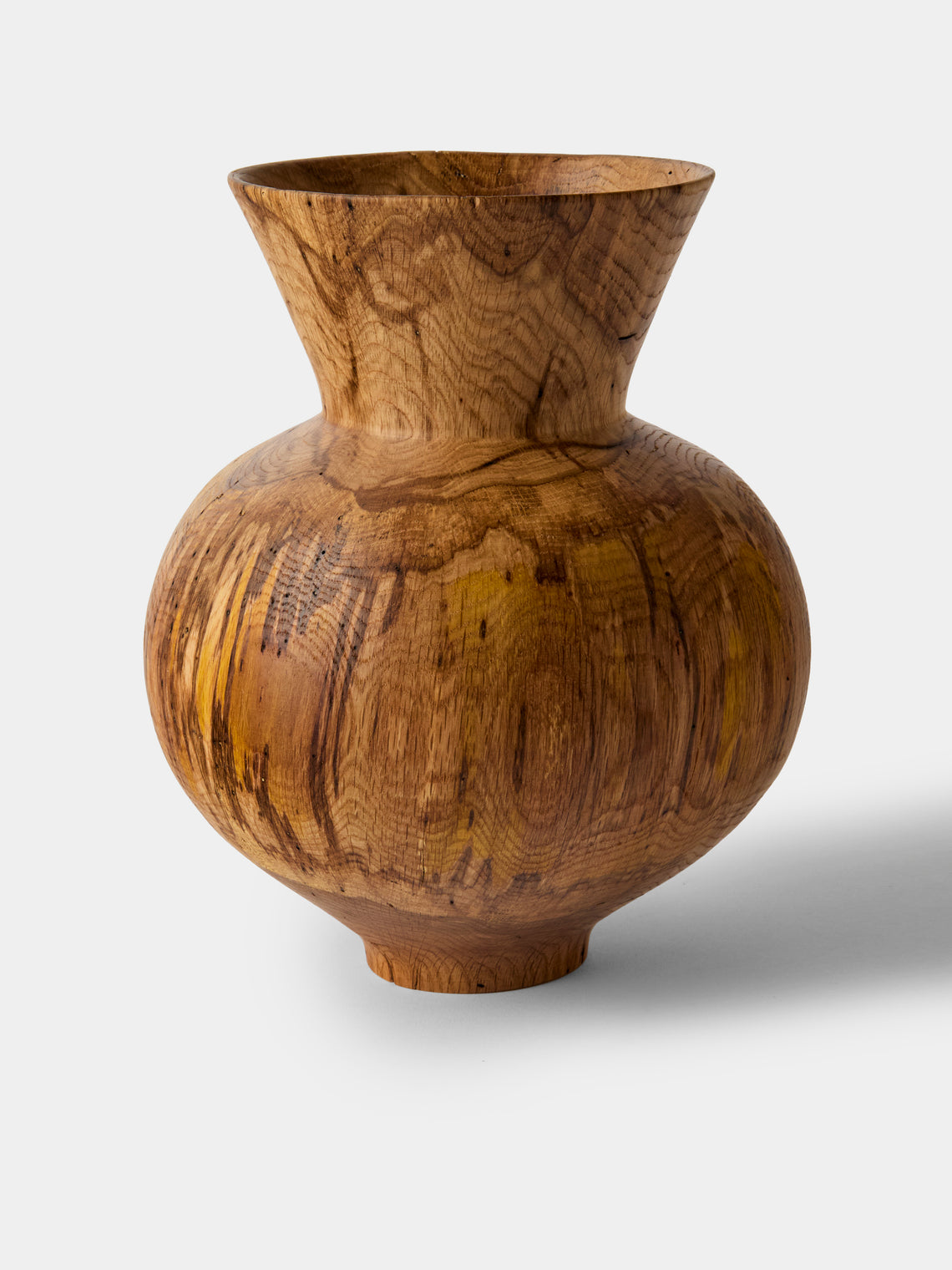 Iida Woodturning - Hand-Turned Oil-Finish Oak Vase (9.5in/24.5cm) - Brown - ABASK - 