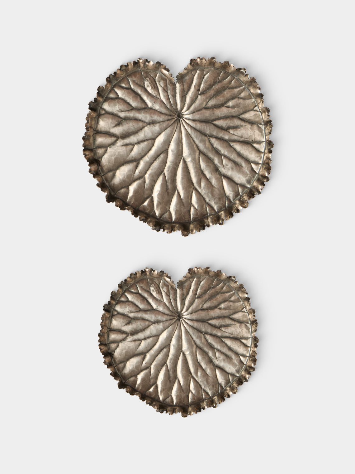 Antique and Vintage - Mid-Century Buccellati Lilypad Silver-Plated Trays (Set of 2) - Brown - ABASK