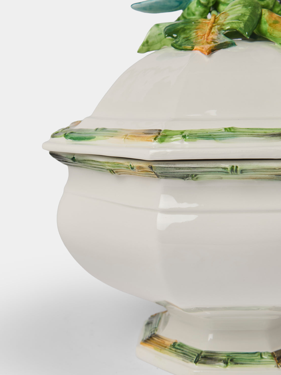 Fioravola - Bamboo Dragonfly Hand-Painted Ceramic Tureen - White - ABASK