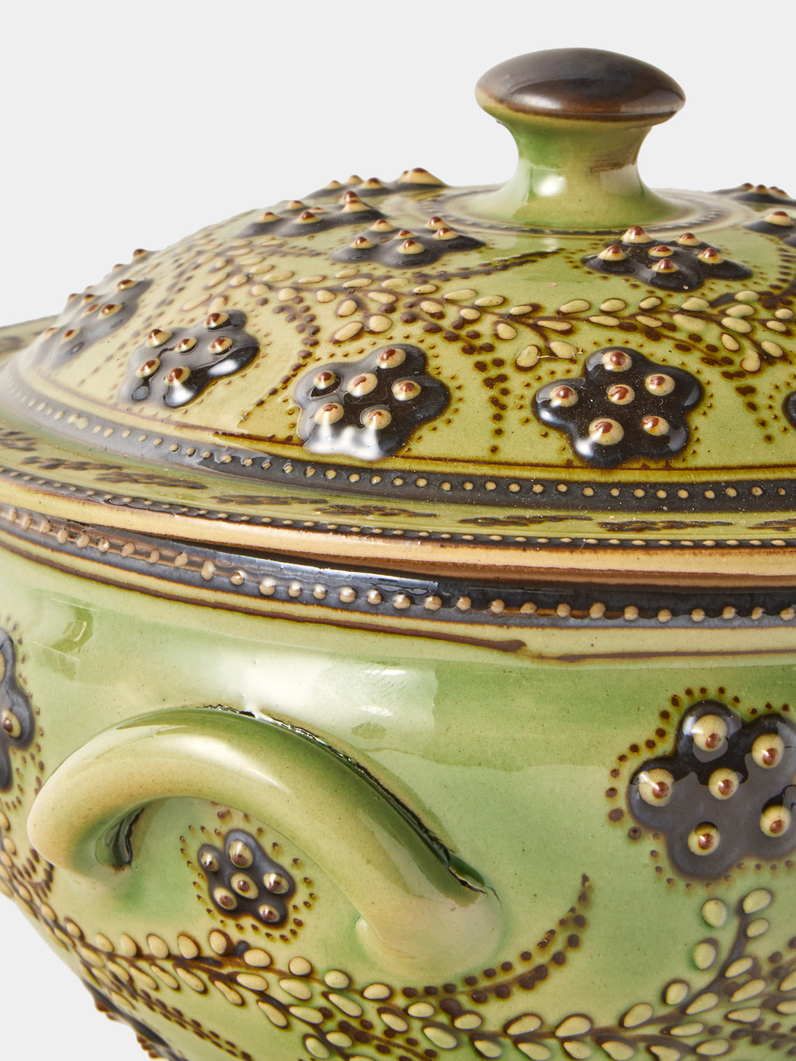 Poterie d’Évires - Flowers Hand-Painted Ceramic Small Lidded Vegetable Dish - Green - ABASK