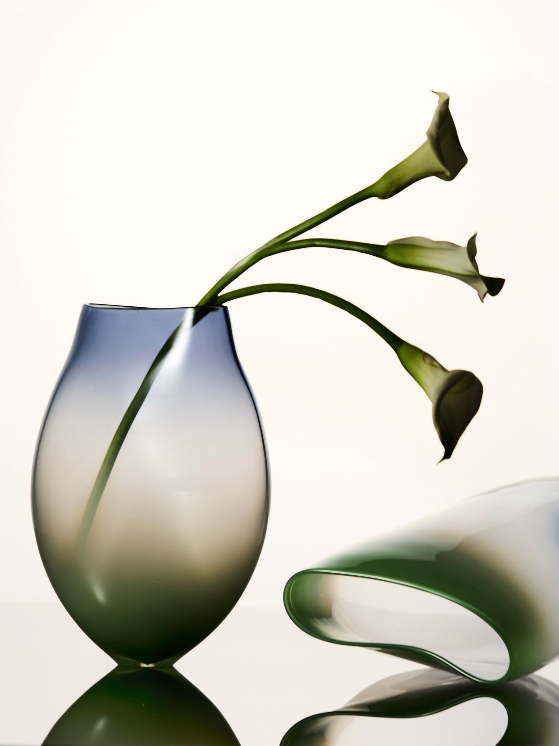 Michele Oberdieck - Spring Distraction Hand-Blown Glass Bowl - Green - ABASK
