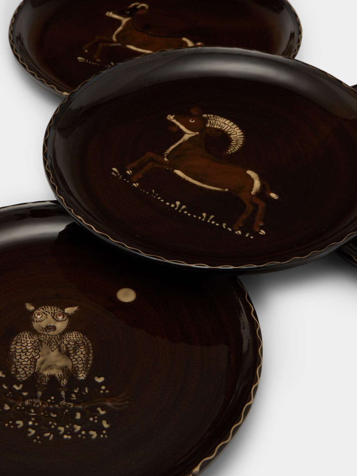Poterie d’Évires - Animals Hand-Painted Ceramic Plates – 9.5in/24cm (Set of 8) - Dark brown - ABASK