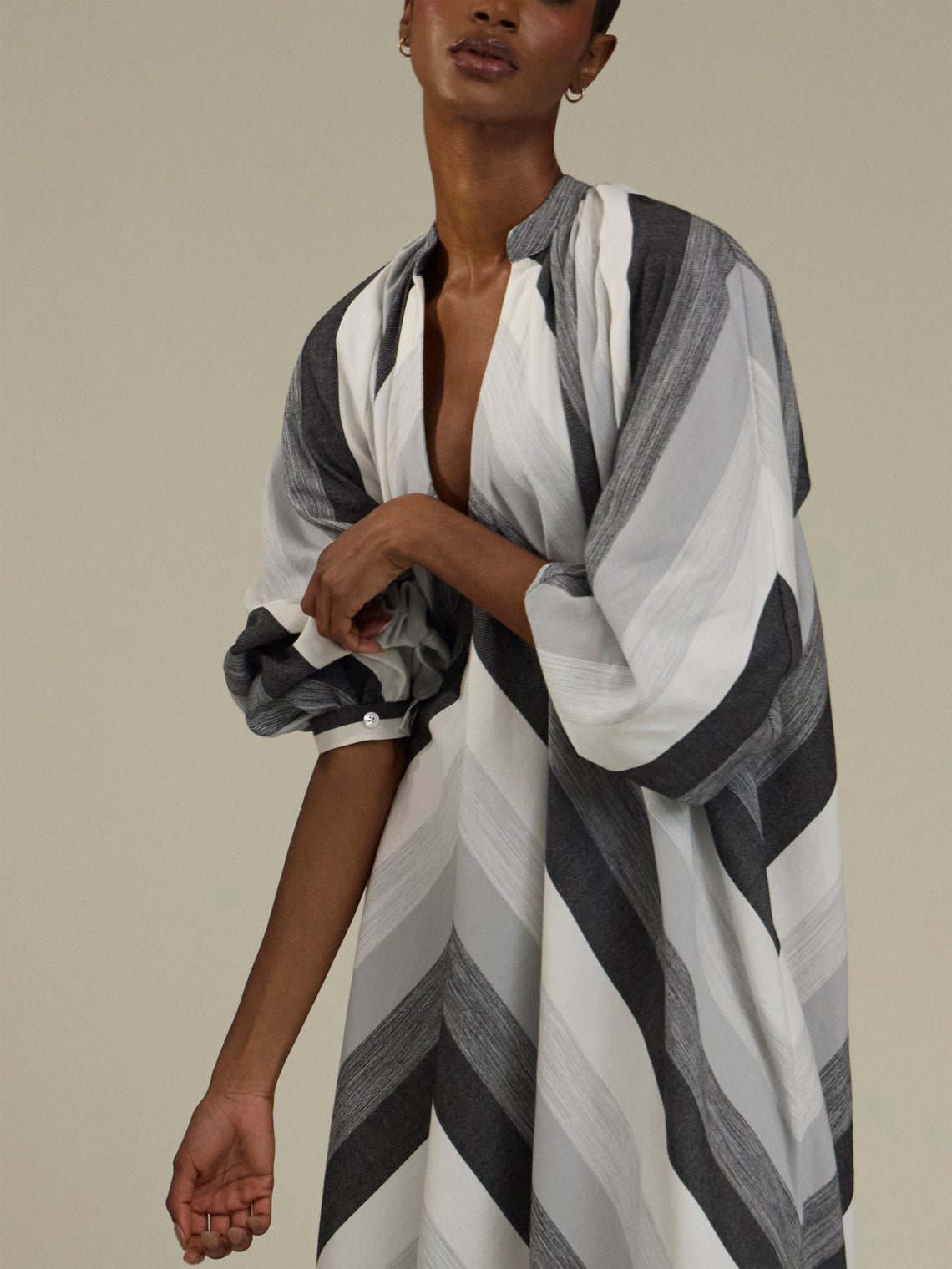 Marrakshi Life - The V-Neck Tourag Dress | Size: S - Gray - ABASK