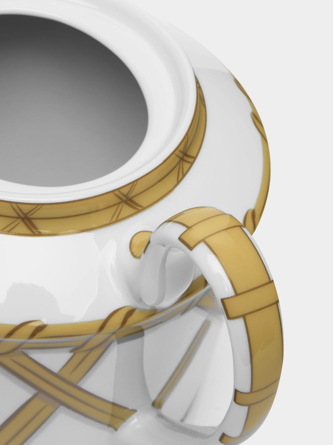 Pinto - Vannerie Cottage Porcelain Teapot - White - ABASK