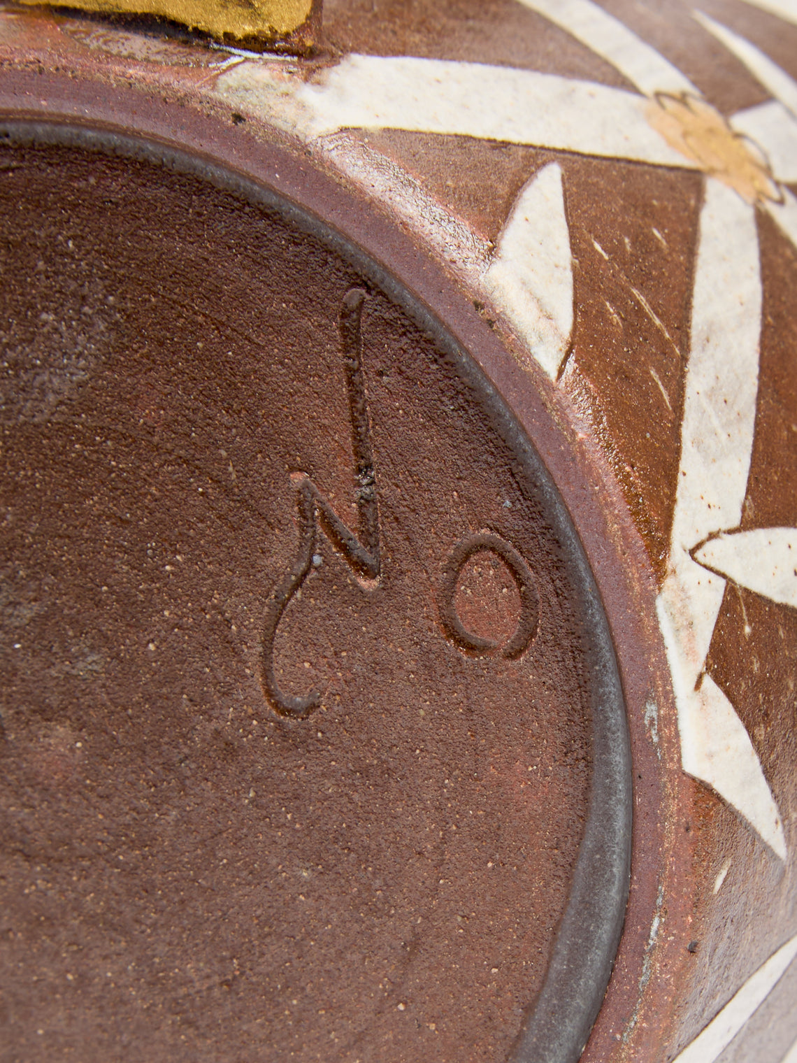 Na Yong-hwan - Wildflower Buncheong Mug (Set of 2) - Brown - ABASK