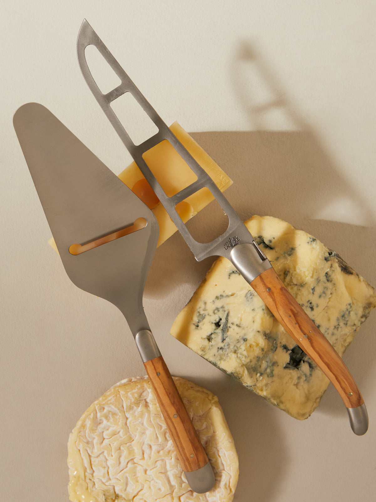 Barthélemy Wood Cheese Set