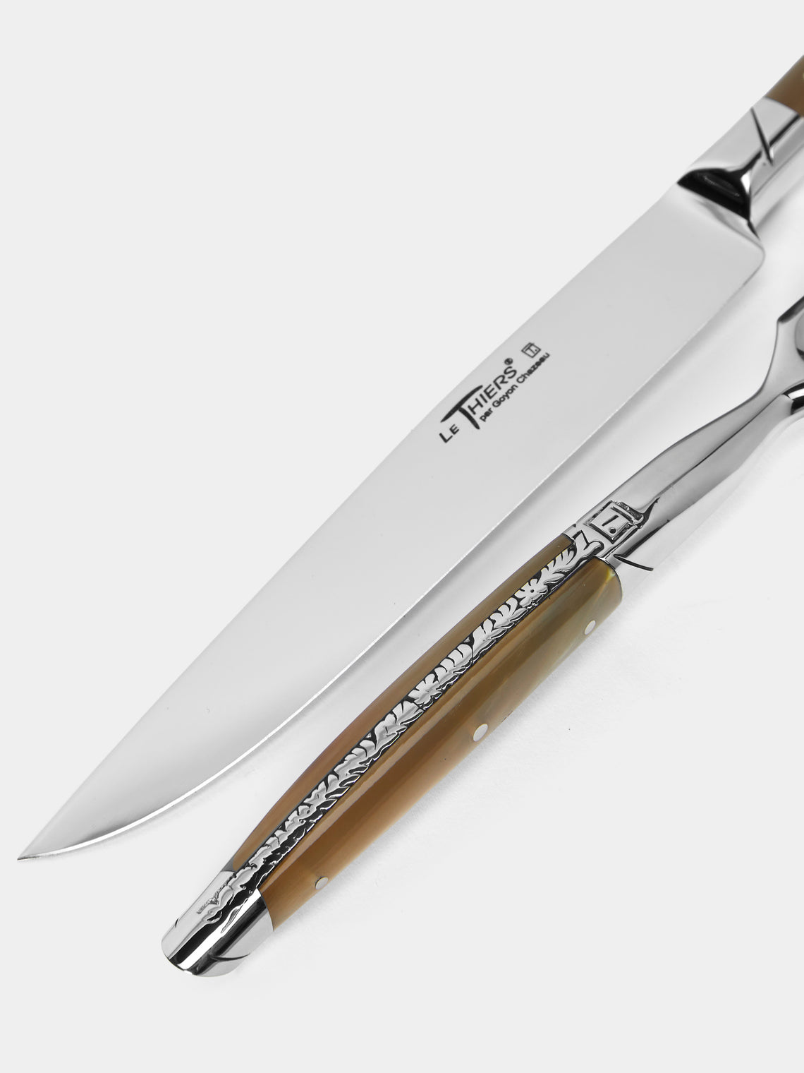 Goyon-Chazeau - Le Thiers Prestige Flammée Blonde Horn Carving Utensils (Set of 2) - Brown - ABASK