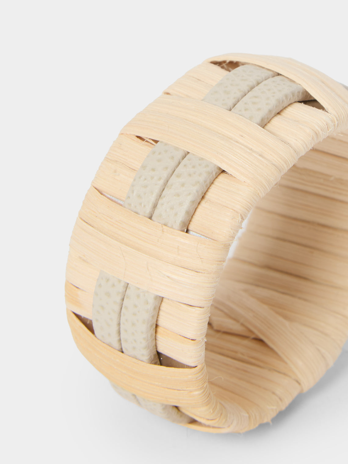 Pigment France - | Set of 4 | Anglet Leather and Rattan Napkin Rings - Cream - ABASK