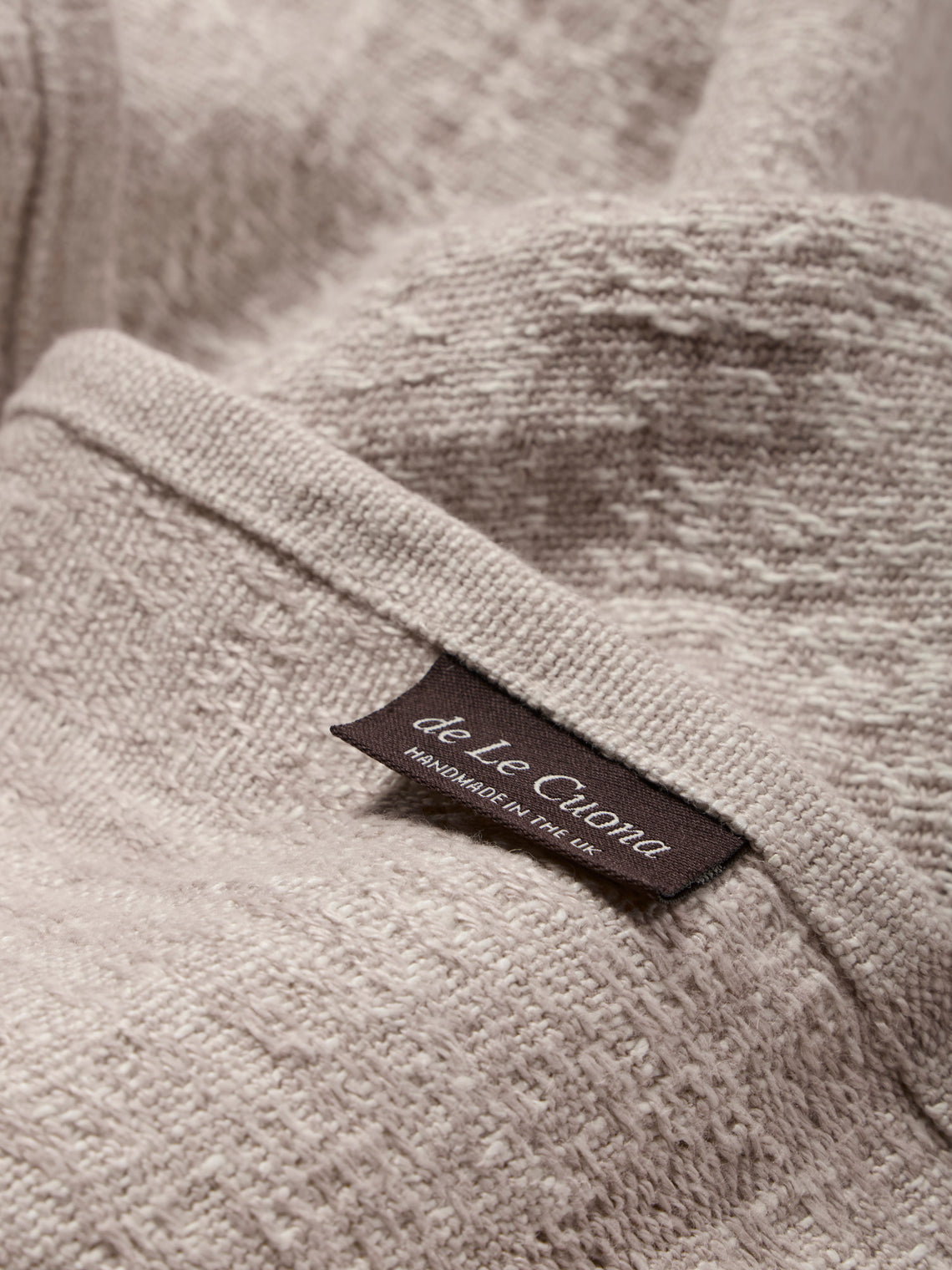 de Le Cuona - Petra Linen Blanket (90.5in/2.3m) - Beige - ABASK