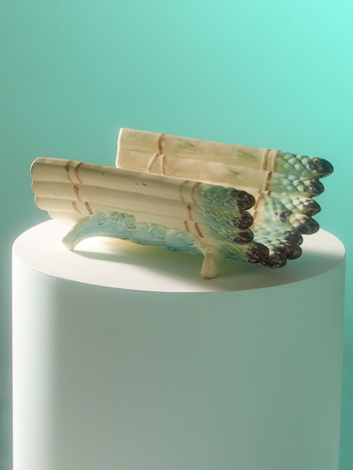 Antique and Vintage - 1950s Asparagus Ceramic Basket -  - ABASK