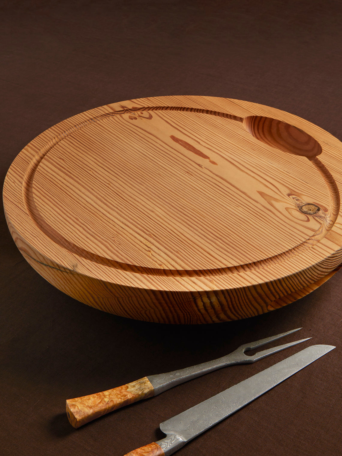 Woodworks by Ted Todd - Monumental Carving Pedestal in Antique Pine (21.5in/55cm) - Brown - ABASK