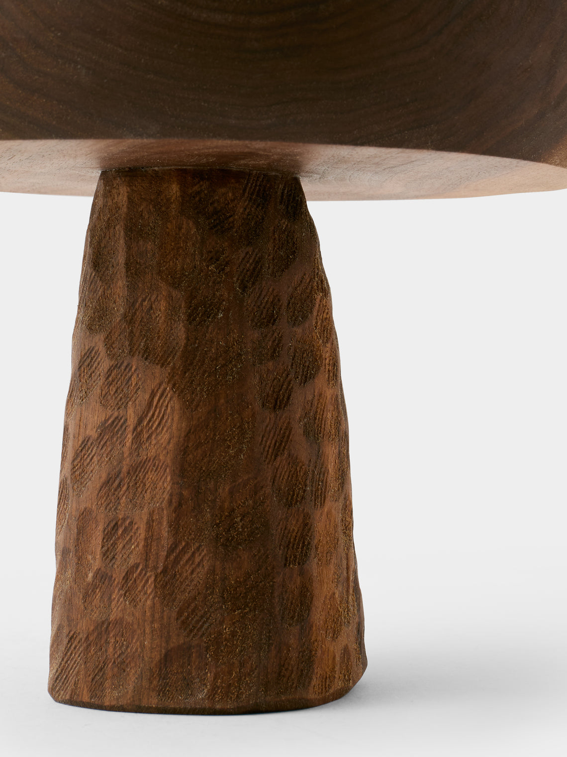 Riccardo Monte - Hand-Carved Walnut Cake Stand - Brown - ABASK