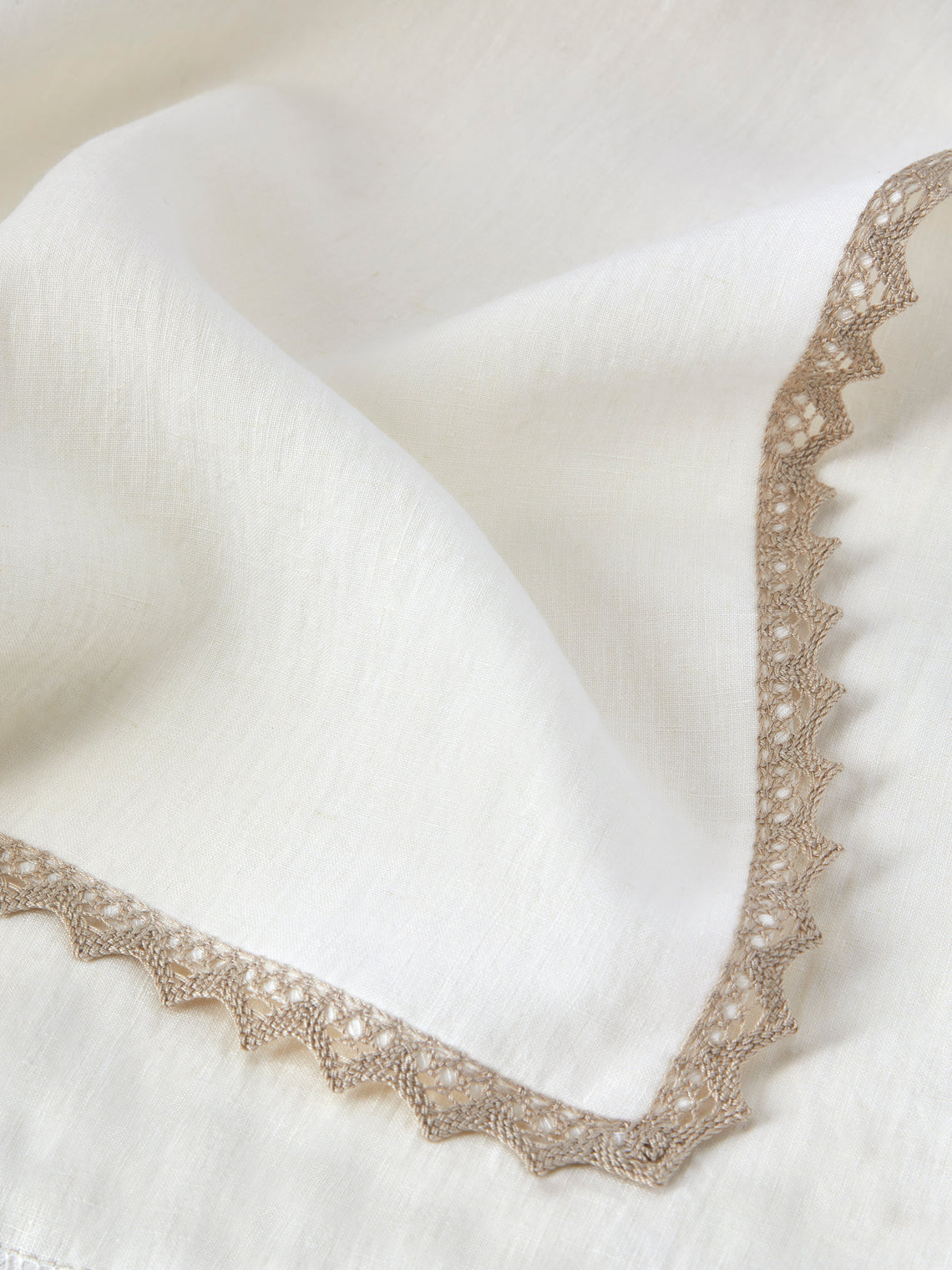 Borgo delle Tovaglie - Bagheria Embroidered Linen Rectangular Tablecloth (126in/3.2m) - Ivory - ABASK