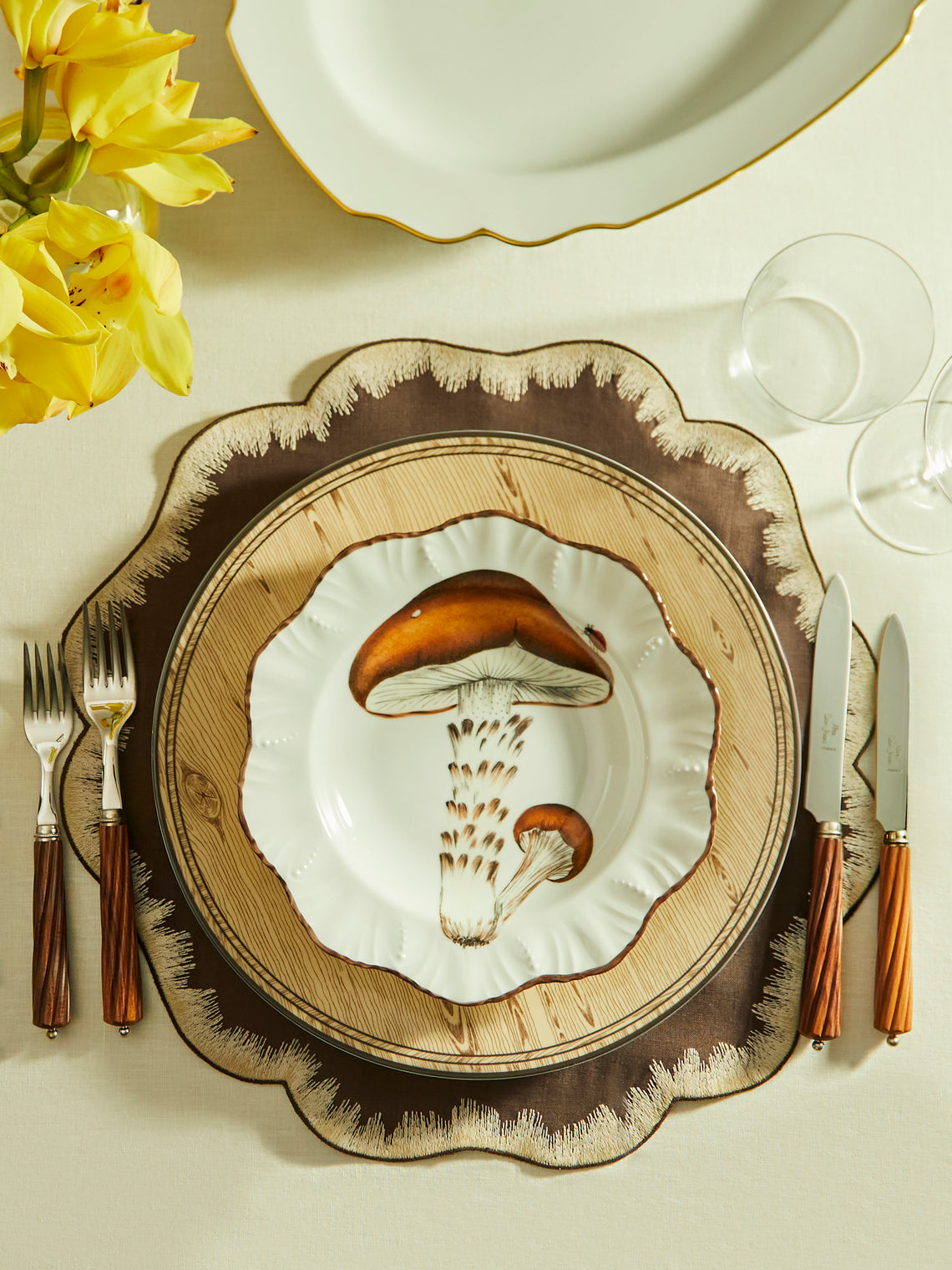 Faux-Bois Hand-Painted Porcelain Charger Plate (11.5in/29.5cm)