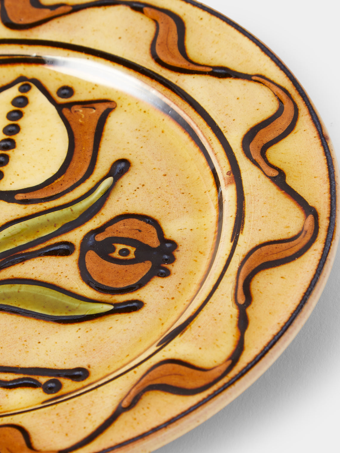 Fitch & McAndrew - Tulips and Buds Slipware Salad / Dessert Plate (7.3in/18.5cm) - Yellow - ABASK