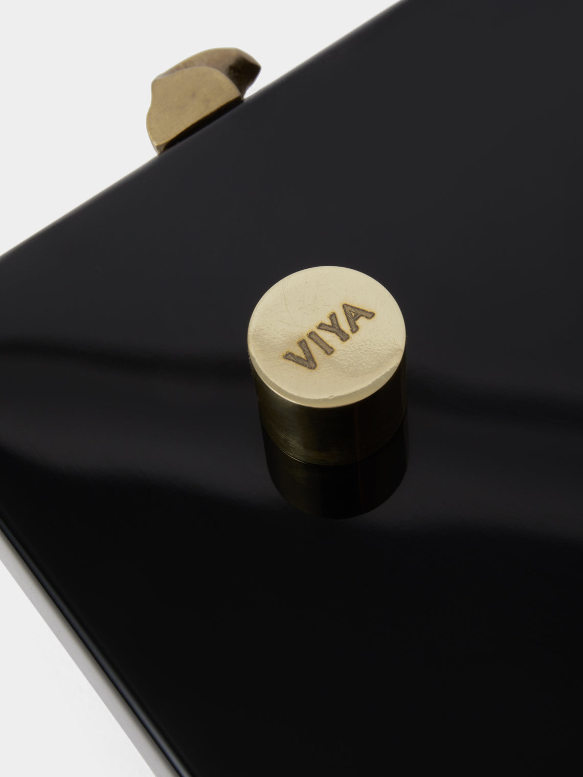 Viya - Saffron Lacquered Wood Towel Tray (14.5in/37cm) - Black - ABASK