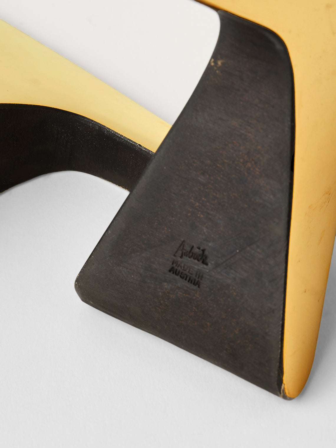 Carl Auböck - T Brass Bookends - Gold - ABASK