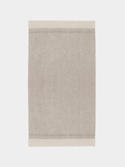 de Le Cuona - Fox Linen Fringe- and Leather-Detail Throw (94.5in/2.4m) - Cream - ABASK