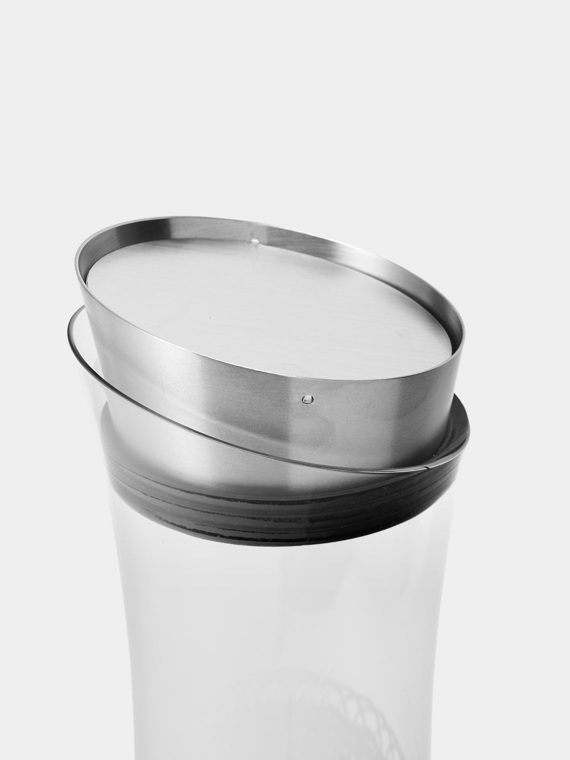 Pigment France - Dijon Carafe with Pourer - Brown - ABASK