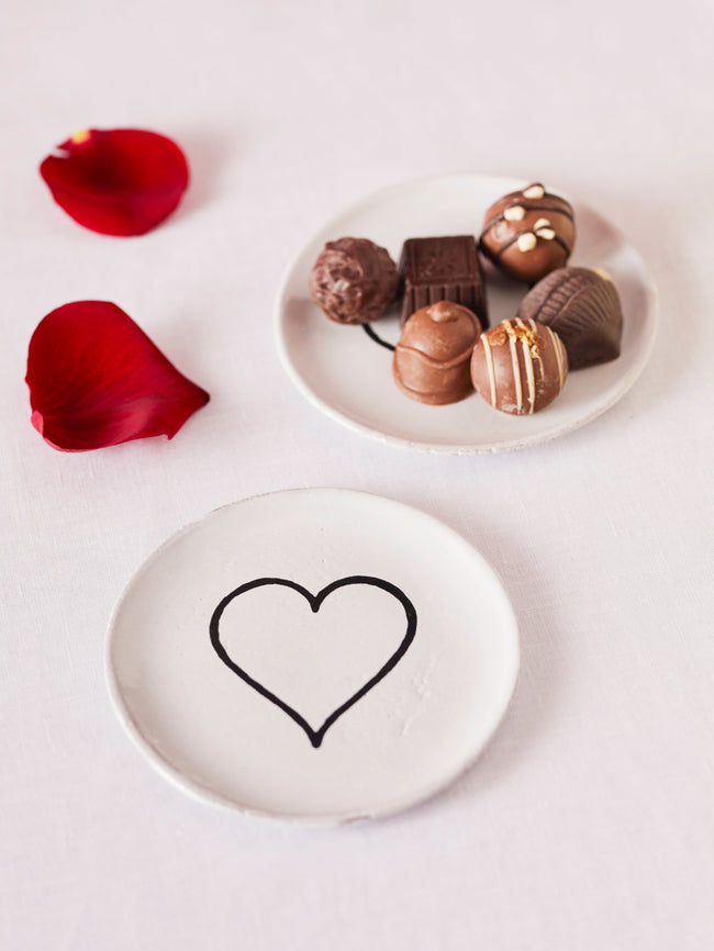 Astier de Villatte - Line Heart Hand-Glazed Ceramic Small Plate (Set of 2) - White - ABASK