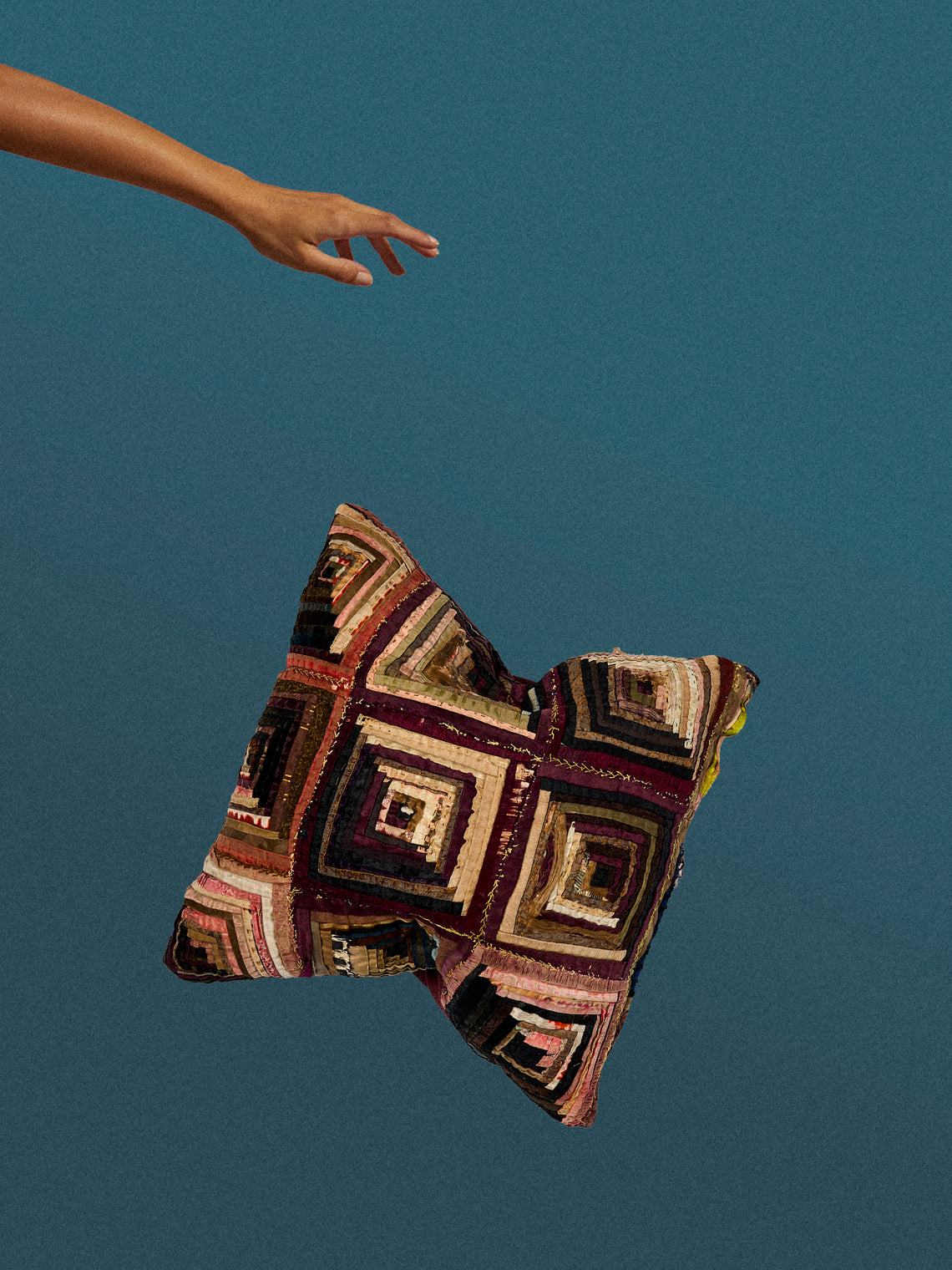By Walid - 19th-Century Log Cabin Patchwork Linen and Damask Pillow (17.5in/45cm) - Multiple - ABASK