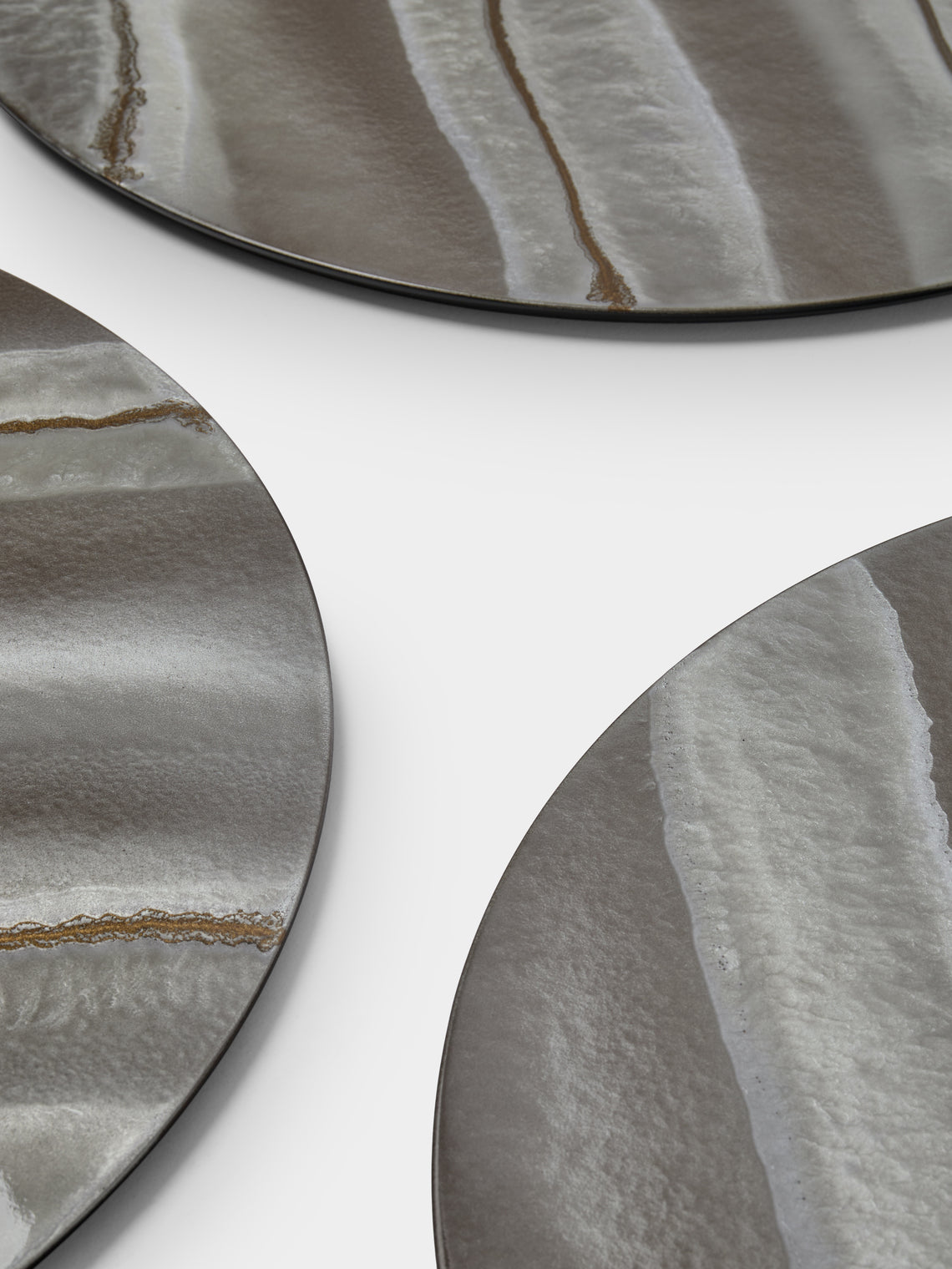 MAAR Design - | Set of 4 | Noce Hand-Painted Lacquered Placemats - Gray - ABASK