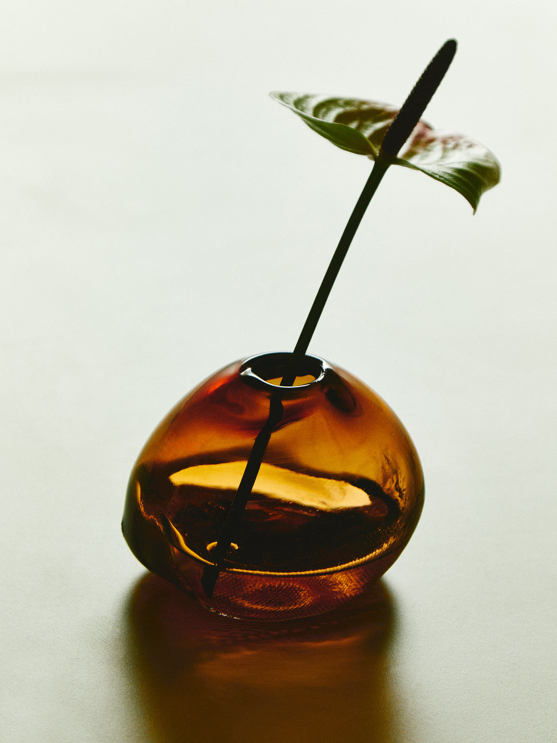 Hand-Blown Glass Bud Vase (5in/13cm)