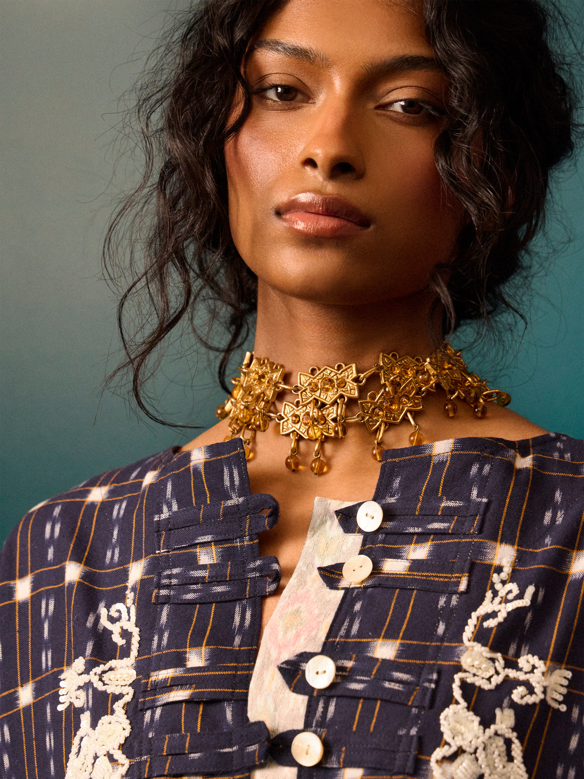 Mahnaz Collection - Women's Vintage 1980 Alexis Lahellec Gilt Metal, Resin and Amber Necklace - Gold - ABASK