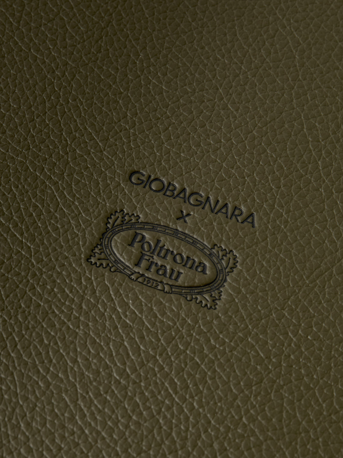 Giobagnara x Poltrona Frau - | Set of 6 | Leather and Walnut Placemats with Holders - Olive - ABASK