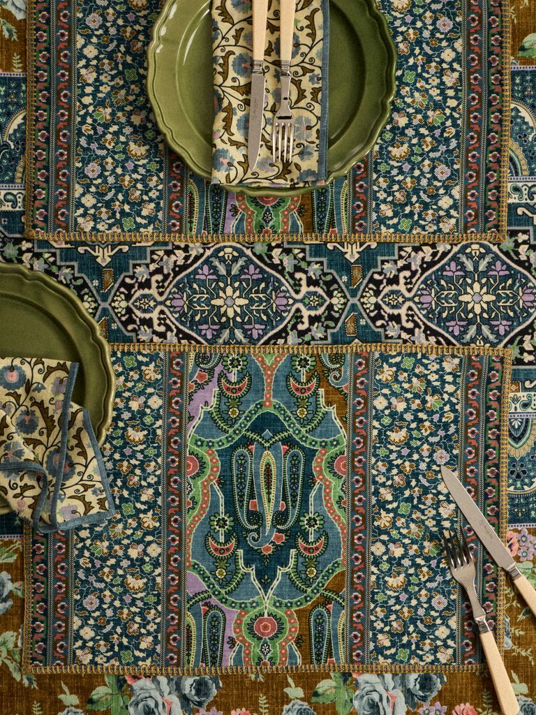 D'Ascoli - | Set of 4 | Nirvana Printed Linen Placemats - Multiple - ABASK