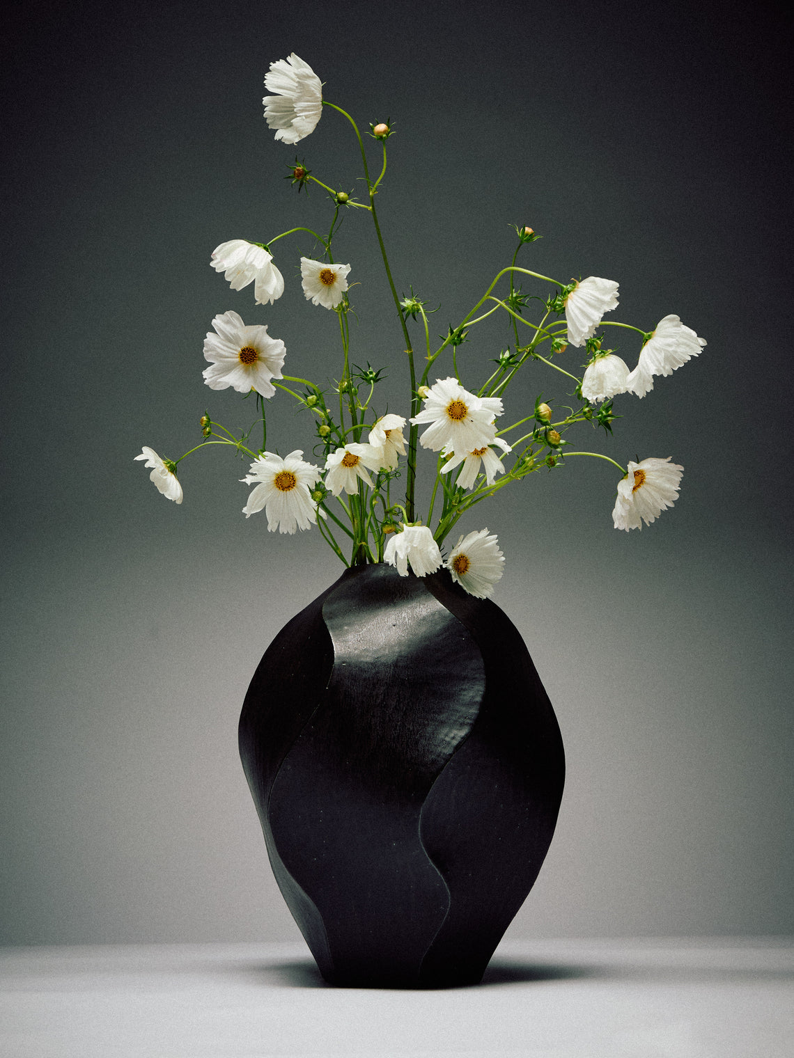 Lee Song-am - Black Clay Vase (14in/36cm) - Black - ABASK
