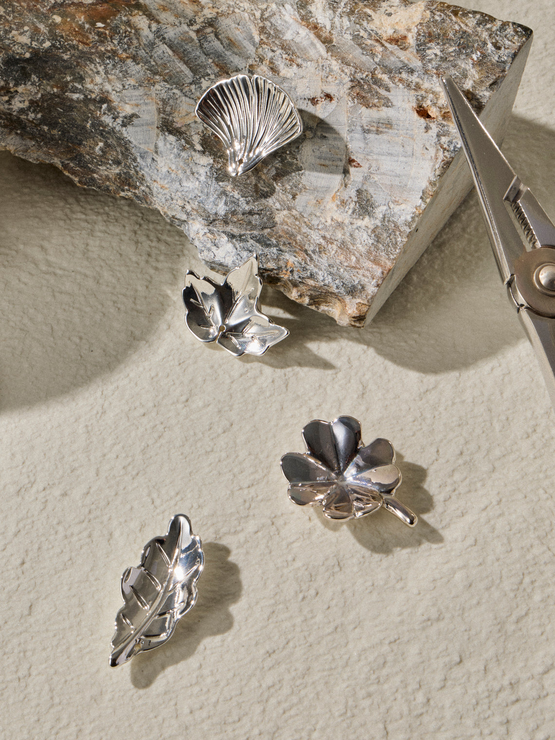Ercuis - | Set of 6 | Leaf Silver-Plated Place Card Holders - Silver - ABASK