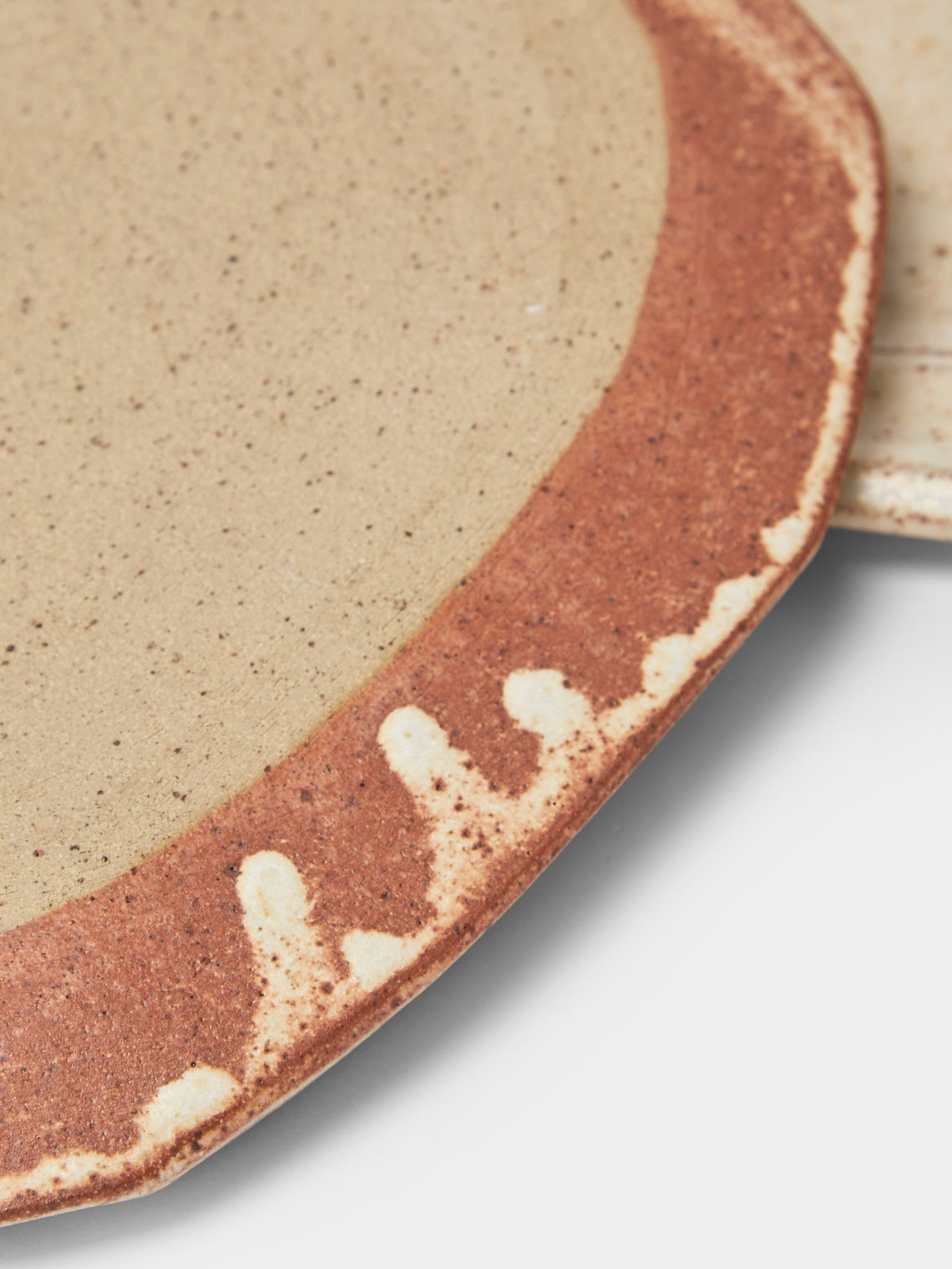 Adam Ross - Hand-Thrown Ceramic Faceted Plates 9.5in/24cm (Set of 4) - Beige - ABASK